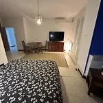 Jolie Piscine Climatisé 6 Pers Proche Centre-ville Villa