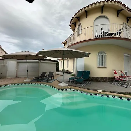 Jolie Piscine Climatise 6 Pers Proche Centre-ville *