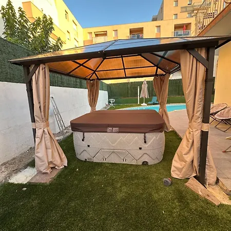 Jolie Piscine Climatise 6 Pers Proche Centre-ville Villa *