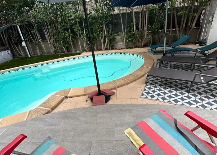 Jolie Piscine Climatise 6 Pers Proche Centre-ville فيلة بيربينيو